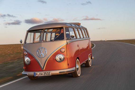 Volkswagen Kenalkan Mobil Listrik Bergaya Klasik, e-Bulli - JPNN.COM