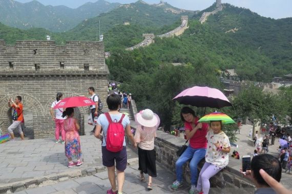 Tembok Besar China Dibuka Lagi, Mereka Sudah Boleh Rekreasi - JPNN.COM