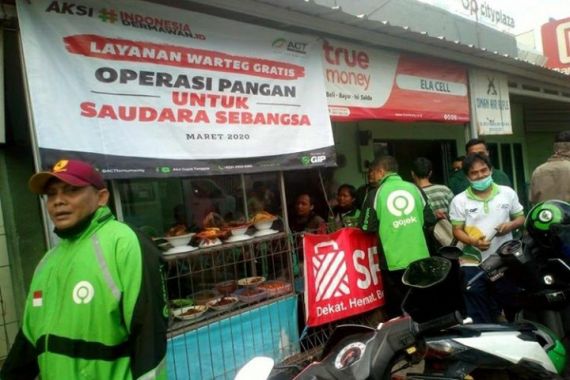 Beda Warteg di Jakarta Sebelum dan Sesudah Anies Baswedan Tetapkan PSBB - JPNN.COM