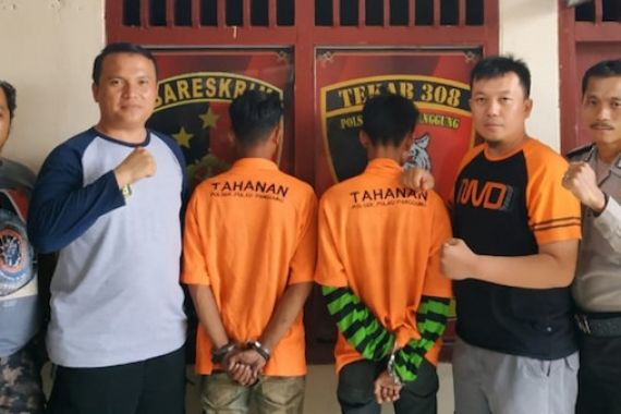 Cabuli Gadis Berusia 17 Tahun, Dua Penjahat Kelamin Ini Ditangkap di Pulau Panggung - JPNN.COM