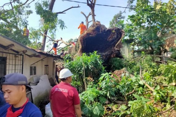 Warga Mendengar Suara Gemuruh Subuh Tadi - JPNN.COM