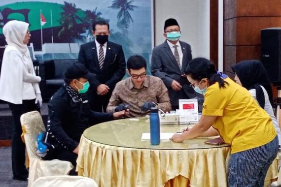 Corona Mewabah, Pak Bamsoet Fasilitasi Wartawan Parlemen Lakukan Rapid Test - JPNN.COM