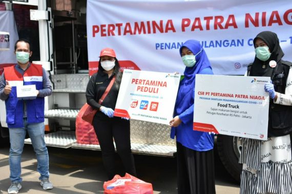 Lawan Corona, Pertamina Patra Niaga Distribusikan Makanan ke Tenaga Medis - JPNN.COM