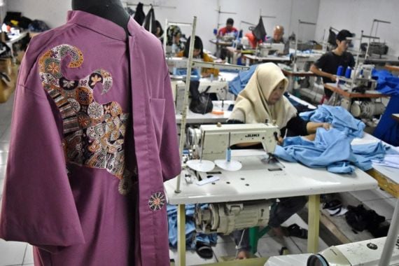 Pemerintah Pilih Kasih, Beda Perlakuan terhadap Barang Jadi Impor Garmen dan Industri Kecil Dalam Negeri - JPNN.COM