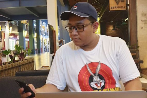 Fikri Faizah, Milenial yang Sukses Berbisnis di Industri Digital - JPNN.COM
