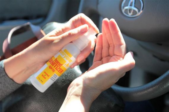 Ingat, Jangan Tinggalkan Hand Sanitizer di Kabin Mobil, Bahaya! - JPNN.COM