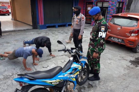 PSBB Hari Kedua, Jakarta Utara Gelar Patroli Gabungan, Hasilnya? - JPNN.COM