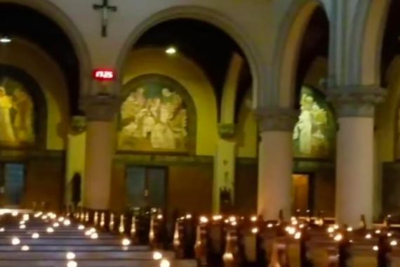 4 Gereja di Surabaya Belum Boleh Melaksanakan Kegiatan Ibadah - JPNN.COM