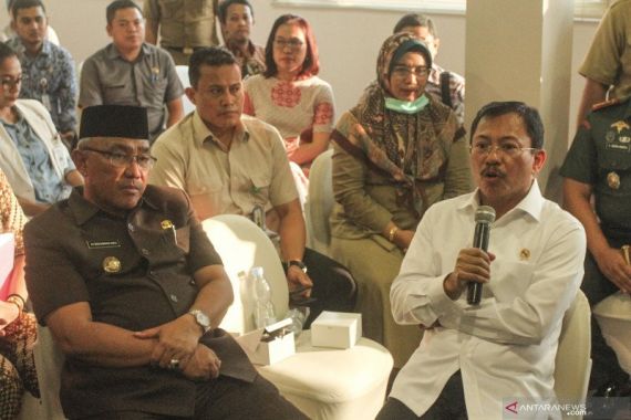Menkes Tetapkan PSBB Depok, Bogor dan Bekasi - JPNN.COM