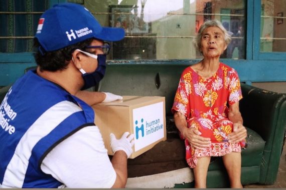 PSBB Jakarta Berlaku, Human Initiative Distribusikan Paket Makanan Untuk Masyarakat - JPNN.COM