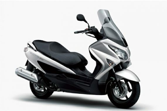 Suzuki Burgman 200 MY2020 Tampil Segar Lawan Nmax dan PCX - JPNN.COM