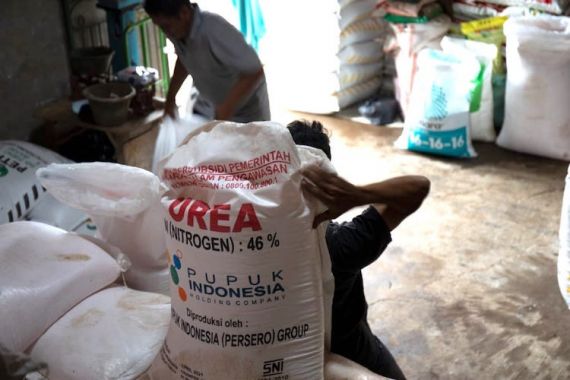 Seperti ini Upaya Kementan dan Pupuk Indonesia Jaga Kelancaran Penyaluran Pupuk Bersubsidi - JPNN.COM