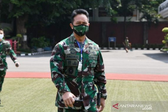 KSAD Pantau Pendistribusian Bantuan Kemenhan untuk 17 RS TNI AD - JPNN.COM