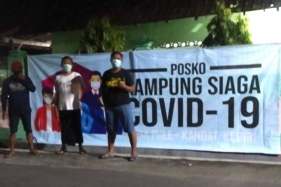 Ikhtiar Volunter Pendukung Jokowi Perangi Corona Lewat Kampung Siaga COVID-19 - JPNN.COM