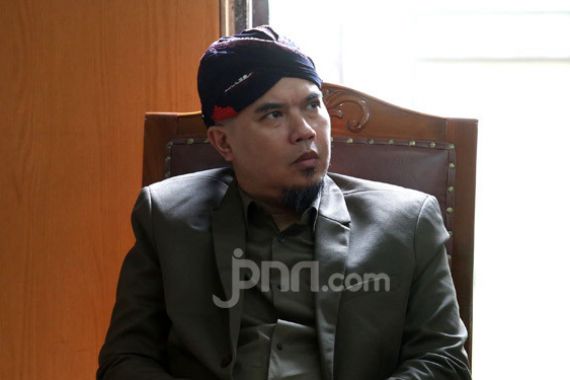 Ahmad Dhani: Yang Mau Menembak Gue jadi Anak Buah Gue - JPNN.COM