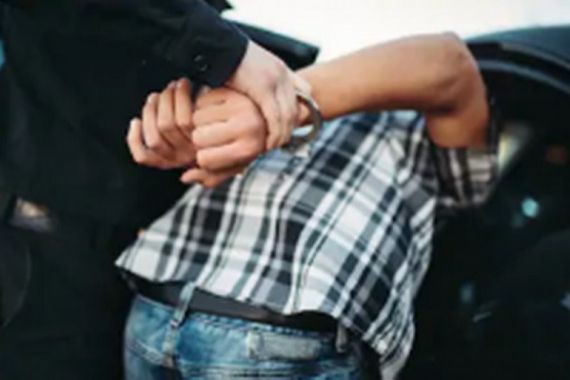 Tepergok Mencuri 5 Kilogram Beras karena Kelaparan, Atek Malah Dapat Berkah Tak Terduga dari Polisi - JPNN.COM