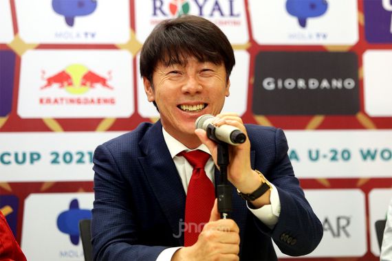 Begini Kalimat Shin Tae Yong untuk Pemain Timnas Indonesia Jelang Laga Terakhir - JPNN.COM