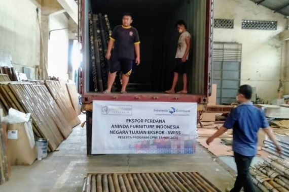 Ekspor Furnitur asal Jawa Tengah ini Masih Berjalan di Tengah Pandemi Corona - JPNN.COM