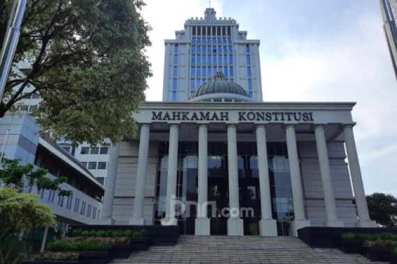 Putusan MK Berbeda setelah Makan Siang, Ini yang Terjadi - JPNN.COM