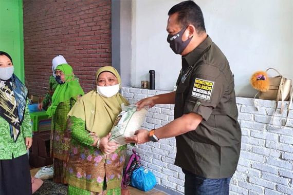 Semoga 360 Guru Mengaji di DKI Jakarta Tersenyum Jelang Ramadan - JPNN.COM