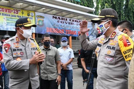 Polisi Klaim Berhasil Halau 15 Ribu Kendaraan untuk Putar Balik - JPNN.COM