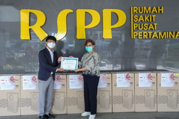 Coway Indonesia Sumbang Produk Air Purifier ke Rumah Sakit Rujukan Covid-19   - JPNN.COM