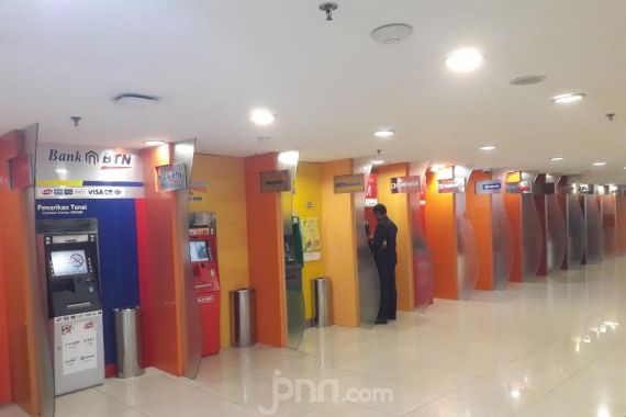 ATM di Malaysia Kembali Beroperasi 24 Jam - JPNN.COM
