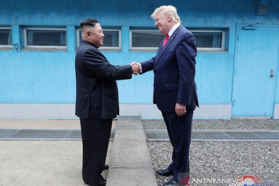 Donald Trump Isyaratkan Misteri Soal Kim Jong Un Segera Terkuak - JPNN.COM