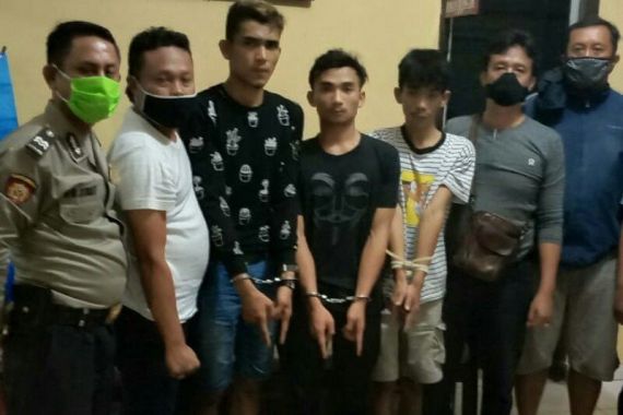 Tiga Bandit Jalanan Bermodus Mengaku Polisi tak Berkutik saat Bertemu Petugas Asli - JPNN.COM