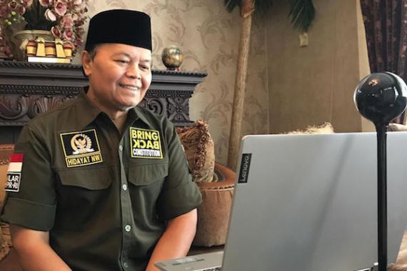 Wakil Ketua MPR: Semestinya Presiden Dorong Segera Temukan Vaksin Covid-19 - JPNN.COM