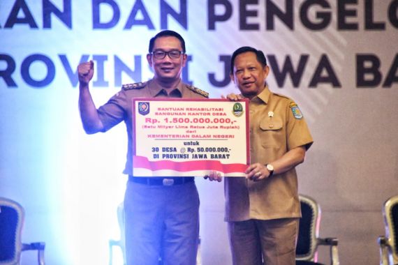 Ridwan Kamil Minta Kepadatan Penduduk Masuk Pertimbangan Besaran Alokasi Dana Desa - JPNN.COM