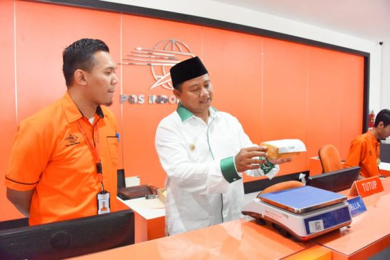 Wagub Jabar Tinjau Kantor Pos Tasikmalaya - JPNN.COM