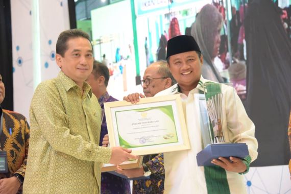 Raker Kemendag: Jabar Terima Penghargaan Atas Komitmen Kembangkan Pasar Rakyat - JPNN.COM