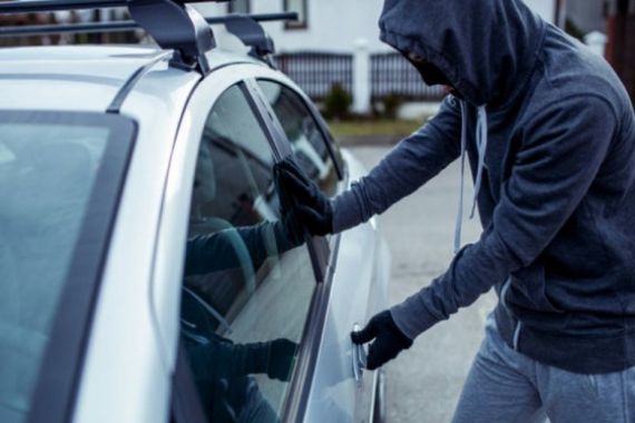 5 Tips Mencegah Aksi Pencurian Modus Pecah Kaca - JPNN.COM