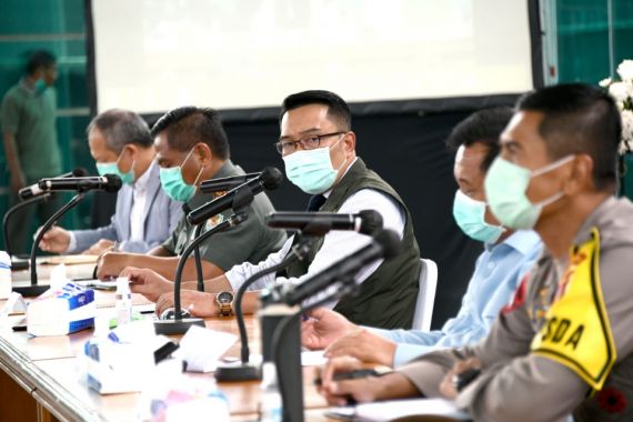 Ridwan Kamil: Masyarakat Sehat Gunakan Masker Kain saat Beraktivitas - JPNN.COM