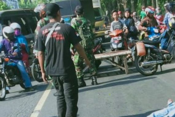 Ana Mendadak Pingsan di Tengah Jalan, Tak Ada yang Berani Menolongnya - JPNN.COM
