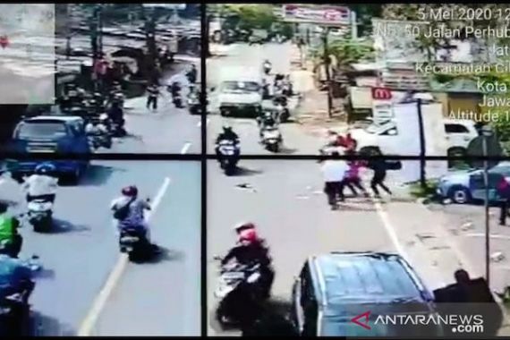 Pergerakan Warga Surabaya Dipantau CCTV - JPNN.COM