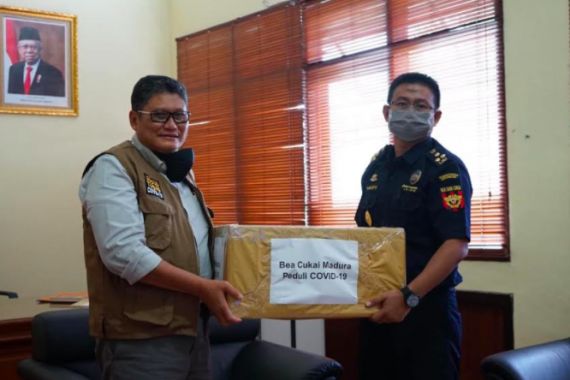 Bea Cukai Aktif Menyalurkan Donasi APD untuk Tenaga Kesehatan Seluruh Indonesia - JPNN.COM