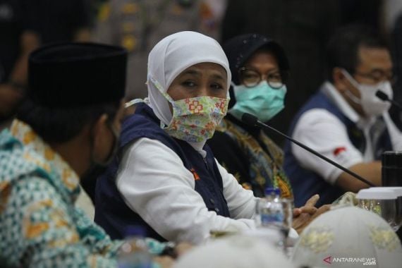 Gubernur Khofifah Pengin Achmad Imam Fauzi Dijatuhi Sanksi Berat karena Mengganggu Kewibawaannya - JPNN.COM