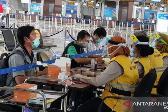 Penerbangan Repatriasi Meningkat, Bandara Soekarno-Hatta Terapkan Layanan Berkonsep FIFO - JPNN.COM