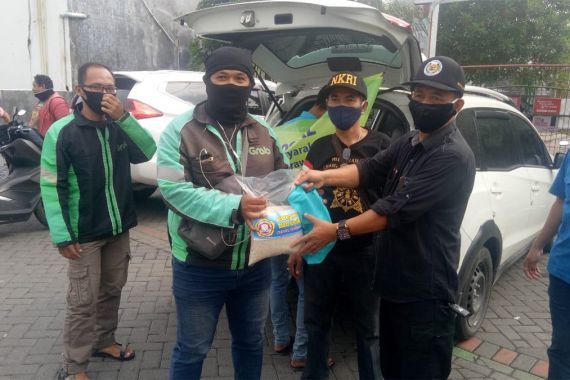 Gerakan 1.000 Masker, Cara Warga Surabaya Cegah Corona - JPNN.COM