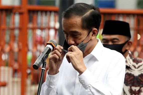 Jokowi Mengeluh, Lalu Sentil 3 Menteri - JPNN.COM