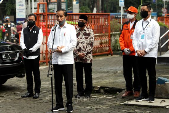 Kali Ini Presiden Jokowi Langsung ke Kantor Pos - JPNN.COM