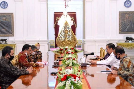 BPK Serahkan Laporan IHPS II 2020 kepada Jokowi, Ada 4.094 Temuan - JPNN.COM