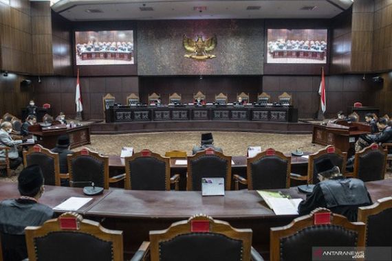 Respons Damai Hari Lubis Setelah DPR Menyetujui Pengesahan Perppu Corona - JPNN.COM