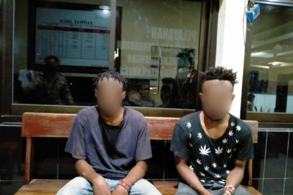 Polisi Curiga Terhadap 2 Pemuda Ini, Ketika Diperiksa, Benar Saja - JPNN.COM