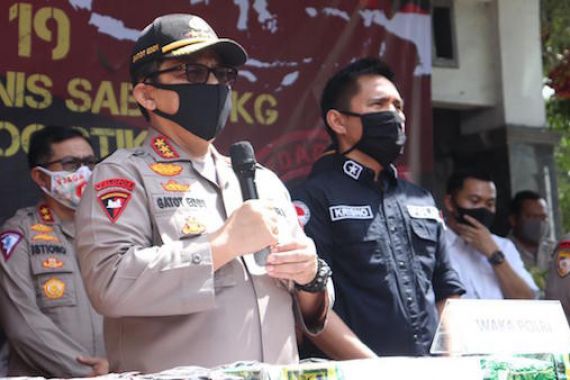 Polisi Gagalkan Penyelundupan 71 Kg Sabu-Sabu dengan Modus Ekspedisi Sembako - JPNN.COM