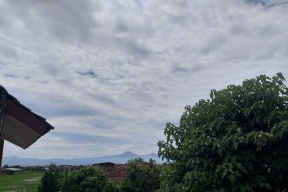 Tiba-Tiba Terdengar 6 Dentuman dari Langit di Bandung - JPNN.COM