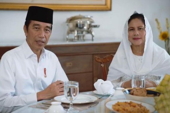 Pak Jokowi Ucapkan Selamat Idulfitri, Mohon Maaf Lebaran dalam Kondisi Berat Ini - JPNN.COM