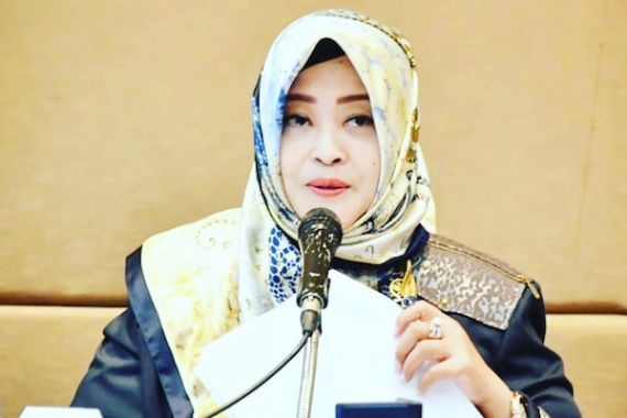 Saran Fahira Idris Terkait Penerapan PSBB Transisi - JPNN.COM